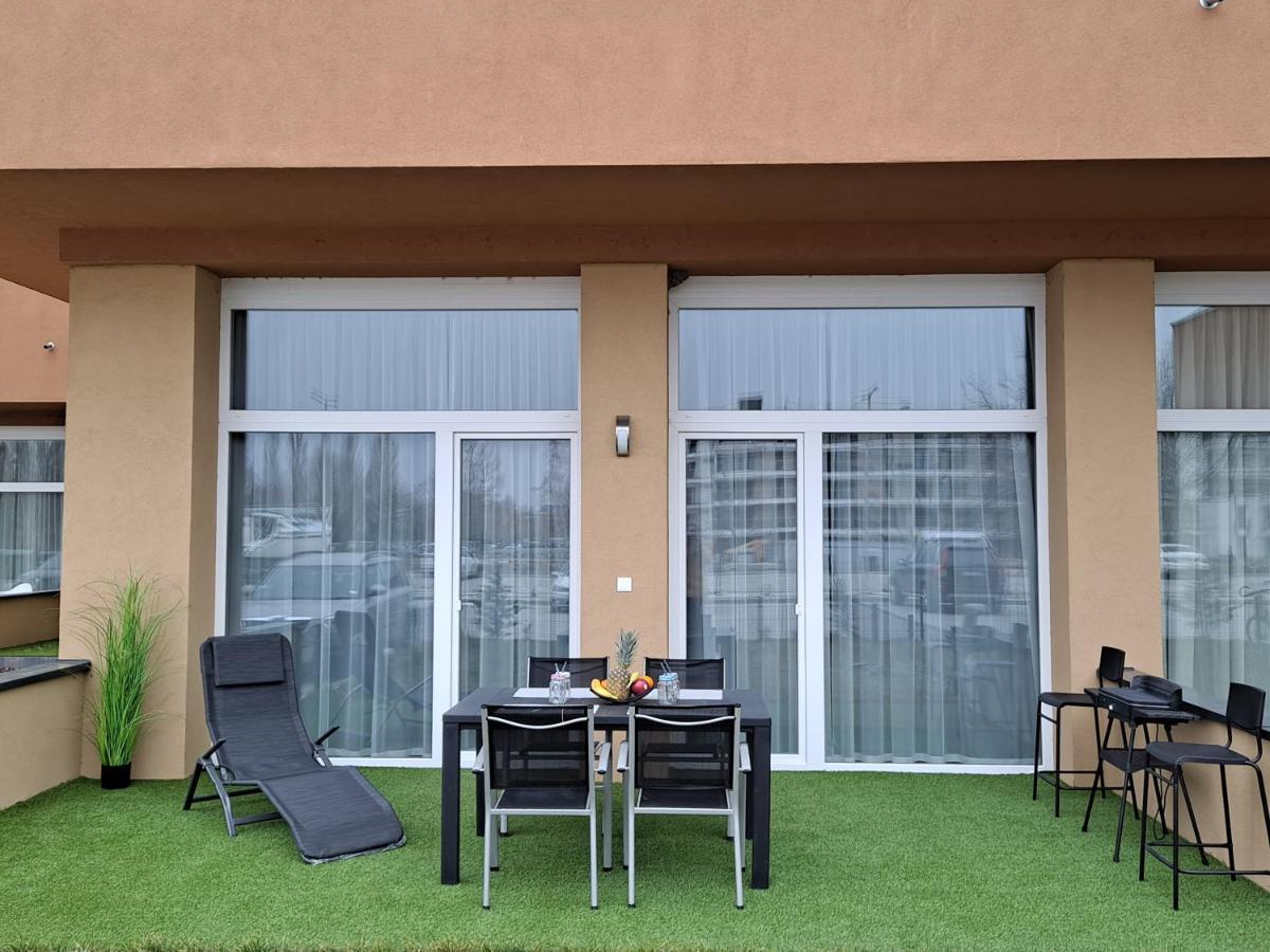 Vizparti Silver X Apartman Siofok Exterior photo
